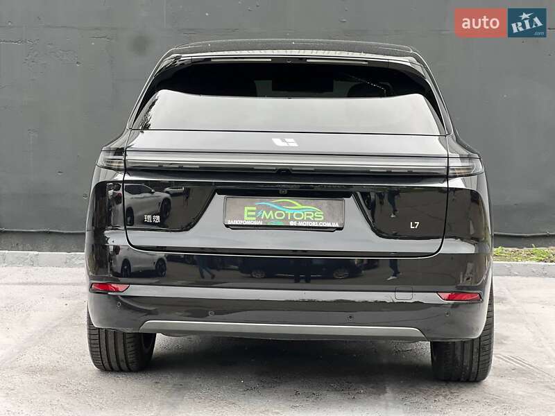 Позашляховик / Кросовер Li Auto L7 2024 в Києві