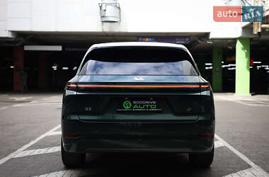 Внедорожник / Кроссовер Li Auto L7 2024 в 