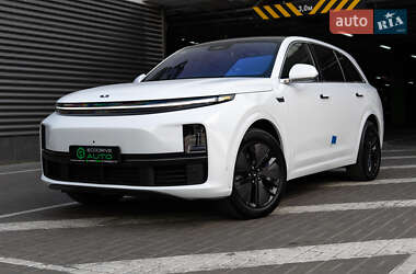 Внедорожник / Кроссовер Li Auto L7 2024 в 
