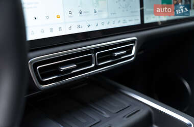 Внедорожник / Кроссовер Li Auto L7 2024 в 