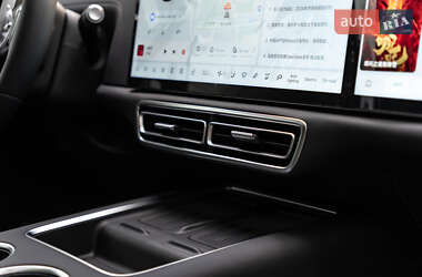 Позашляховик / Кросовер Li Auto L7 2025 в 