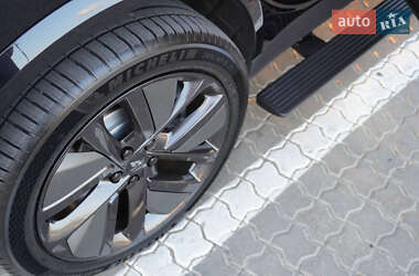 Внедорожник / Кроссовер Li Auto L7 2024 в 
