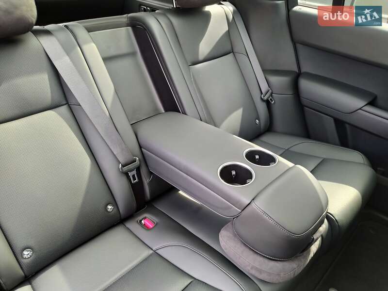 Внедорожник / Кроссовер Li Auto L7 2024 в Киеве