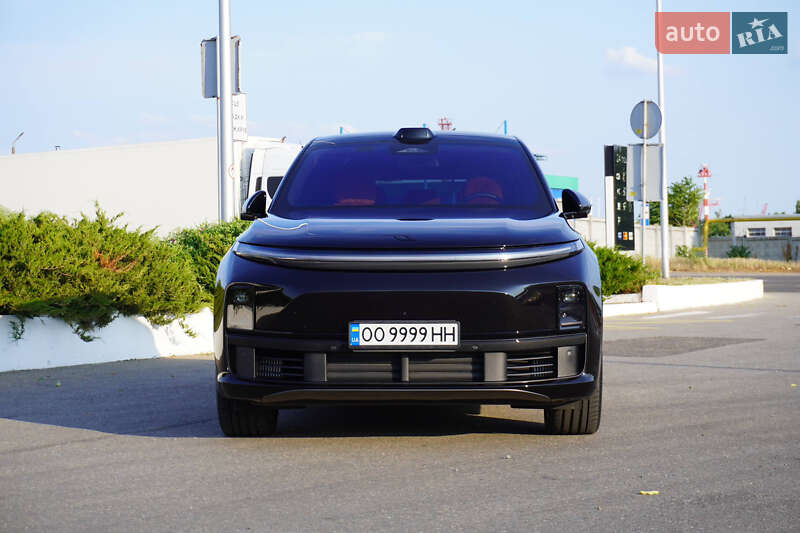 Внедорожник / Кроссовер Li Auto L7 2024 в Одессе