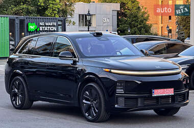 Внедорожник / Кроссовер Li Auto L7 2024 в 