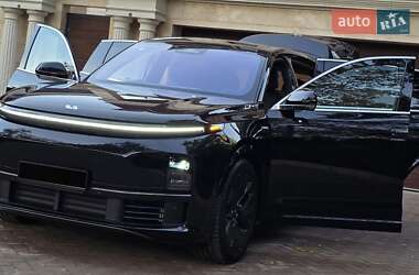 Внедорожник / Кроссовер Li Auto L7 2025 в Одессе