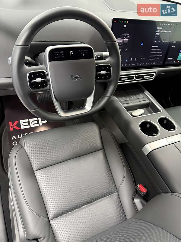 Внедорожник / Кроссовер Li Auto L7 2025 в Одессе