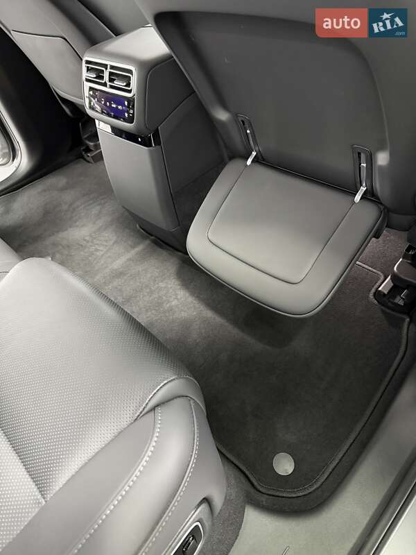 Внедорожник / Кроссовер Li Auto L7 2025 в Одессе