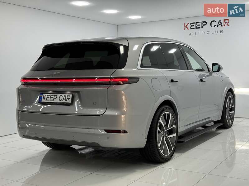 Внедорожник / Кроссовер Li Auto L7 2025 в Одессе