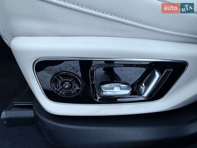 Внедорожник / Кроссовер Li Auto L7 2024 в Обухове фото 15 Внедорожник / Кроссовер Li Auto L7 2024 в Обухове