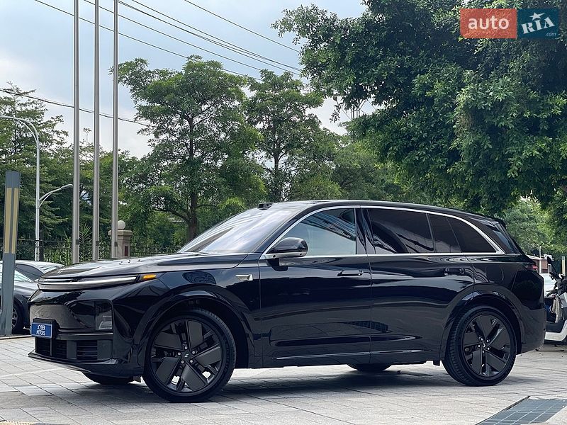Внедорожник / Кроссовер Li Auto L7 2025 в Киеве