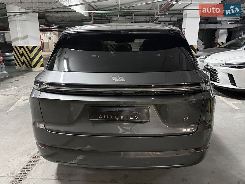 Внедорожник / Кроссовер Li Auto L7 2026 в Киеве
