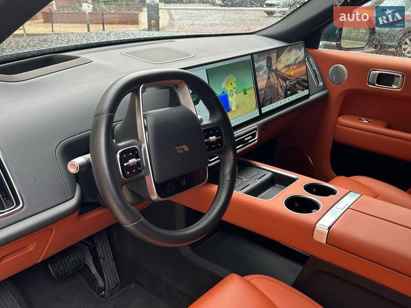 Внедорожник / Кроссовер Li Auto L9 2024 в Киеве