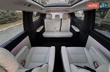 Минивэн Li Auto MEGA 2025 в Киеве