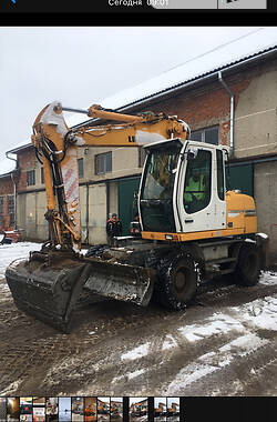 Экскаватор погрузчик Liebherr 312 2002 в Сторожинце