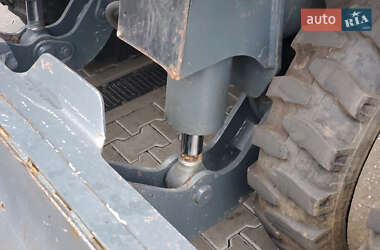 Колесный экскаватор Liebherr 312 2010 в 