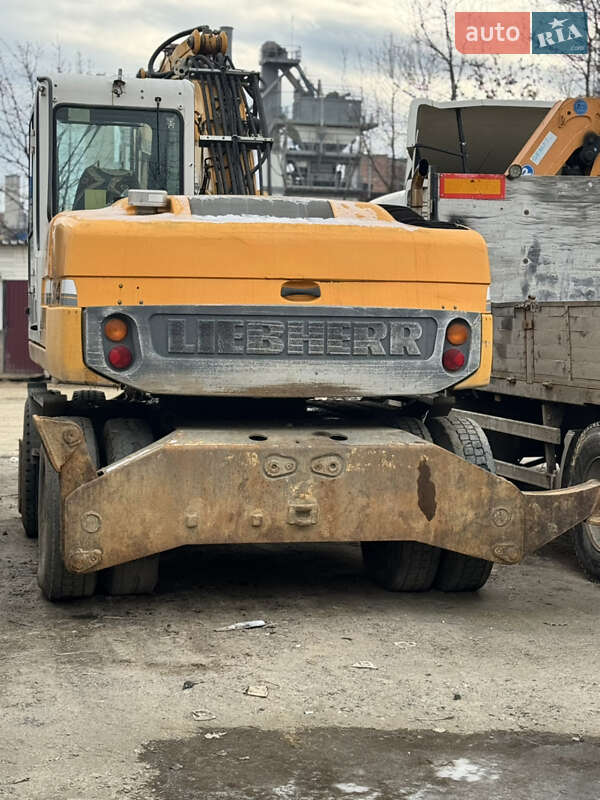 Колесный экскаватор Liebherr 314 2007 в Надворной