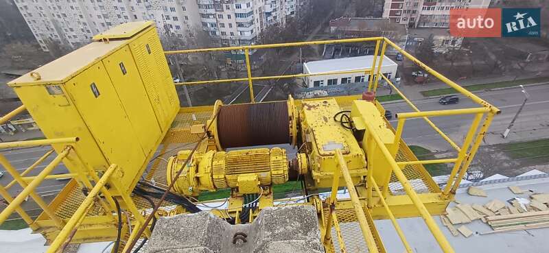 Баштовий кран Liebherr 80 HC 1985 в Одесі