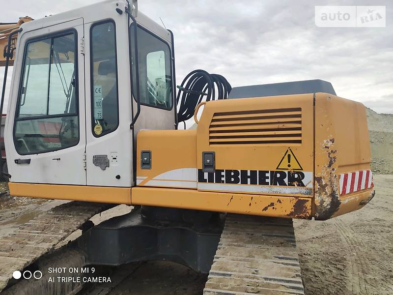 Гусеничный экскаватор Liebherr 900 Litronic 2000 в 