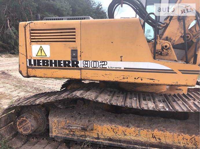 Гусеничний екскаватор Liebherr 902 1997 в Луцьку
