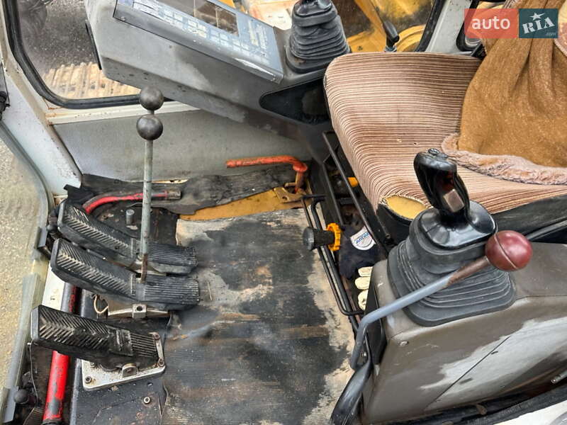 Гусеничный экскаватор Liebherr 902 1992 в Черновцах фото 9 Гусеничный экскаватор Liebherr 902 1992 в Черновцах