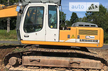 Гусеничный экскаватор Liebherr 904 2005 в 