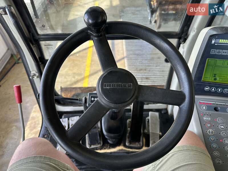 Колісний екскаватор Liebherr 904 2009 в Чернівцях фото 31 Колісний екскаватор Liebherr 904 2009 в Чернівцях