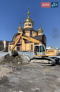 Гусеничный экскаватор Liebherr 904 2004 в Львове