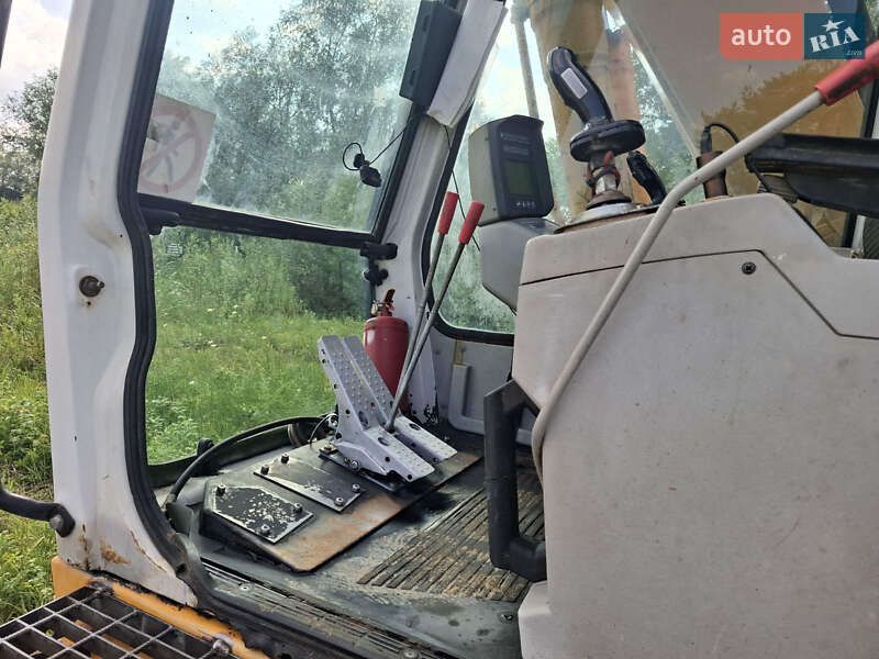 Гусеничний екскаватор Liebherr 904 1999 в Жидачові