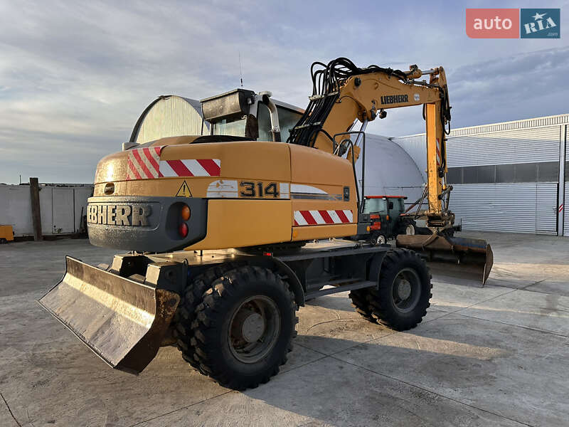 Экскаватор погрузчик Liebherr 914 2013 в Черновцах