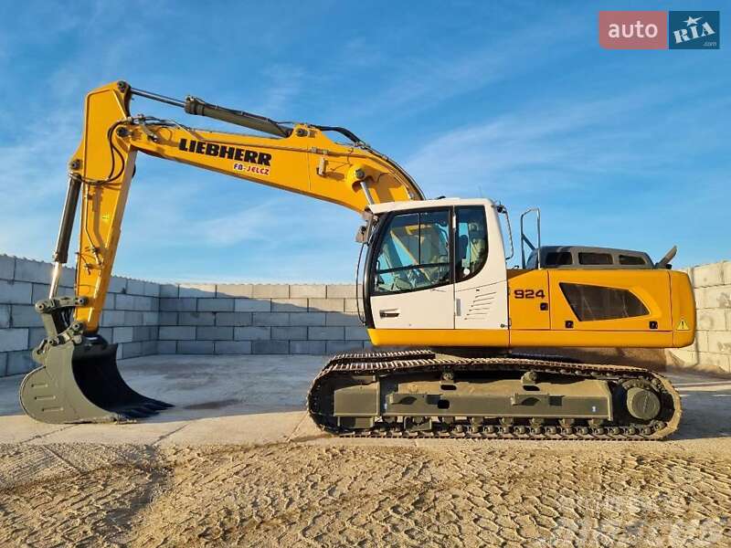 Гусеничный экскаватор Liebherr 924 2009 в Киеве