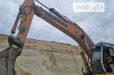 Гусеничний екскаватор Liebherr 944 2011 в Стрию