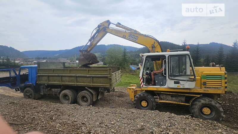Колесный экскаватор Liebherr A 900 2005 в 