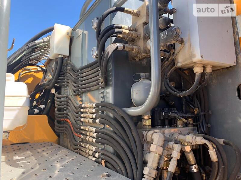 Колісний екскаватор Liebherr A 2002 в Рівному