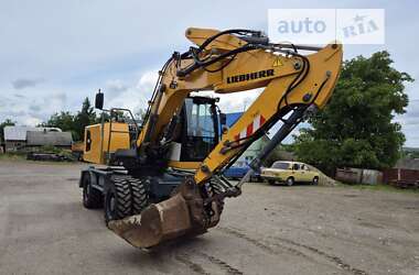 Колесный экскаватор Liebherr A 2016 в 