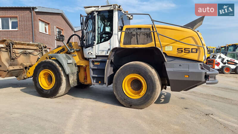 Фронтальні навантажувачі Liebherr L 550 2018 в Одесі