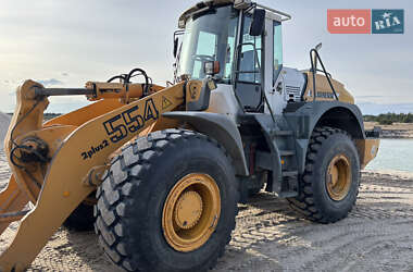 Фронтальный погрузчик Liebherr L554 2003 в Вараше
