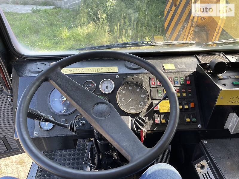 Автокран Liebherr LTM 1993 в Чернігові