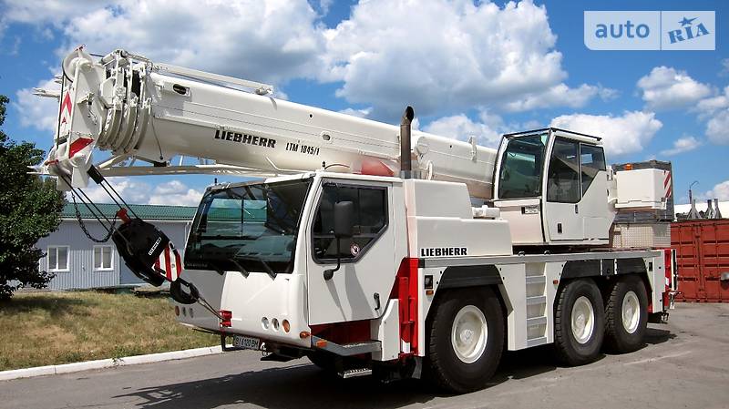 Автокран Liebherr LTM 2003 в Кременчуці