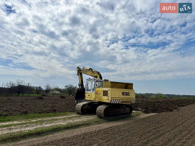 Гусеничный экскаватор Liebherr R 934 1986 в Полтаве