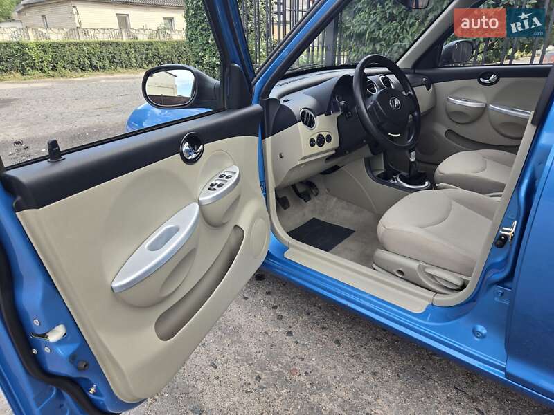 Хэтчбек Lifan 320 2011 в Каменском