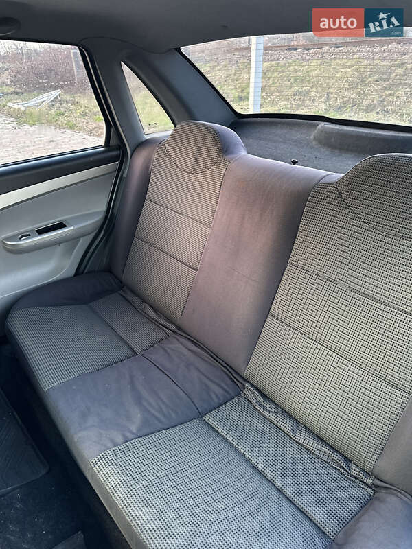 Седан Lifan 520 2007 в Тячеві фото 4 Седан Lifan 520 2007 в Тячеві