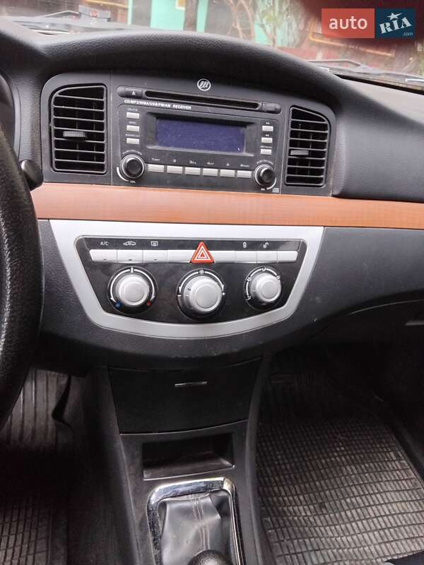 Седан Lifan 620 2012 в Киеве