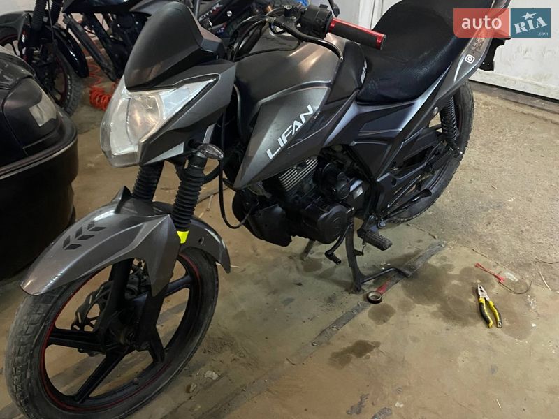 Мотоцикл Классік Lifan CCR 2017 в Стебнику