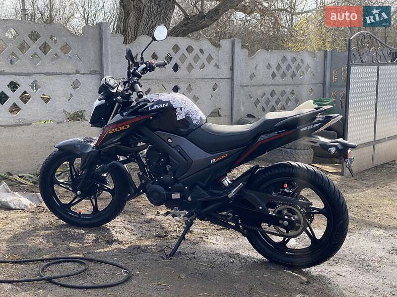 Мотоцикл Классік Lifan JR 200 2023 в 