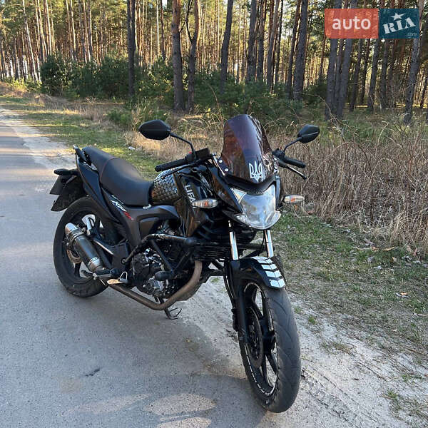 Мотоцикл Классік Lifan KP 200 2021 в 