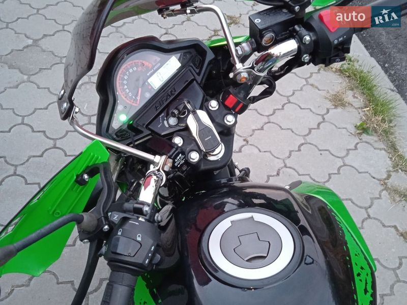 Мотоцикл Без обтекателей (Naked bike) Lifan KP 200 2023 в Днепре фото 15 Мотоцикл Без обтекателей (Naked bike) Lifan KP 200 2023 в Днепре