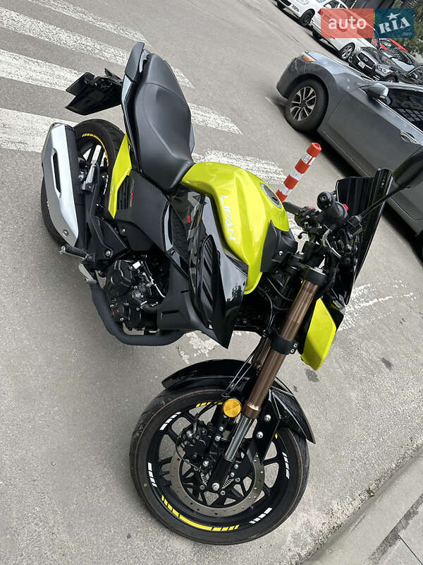 Мотоцикл Без обтекателей (Naked bike) Lifan KPS 200 2024 в Новых Петровцах фото 4 Мотоцикл Без обтекателей (Naked bike) Lifan KPS 200 2024 в Новых Петровцах