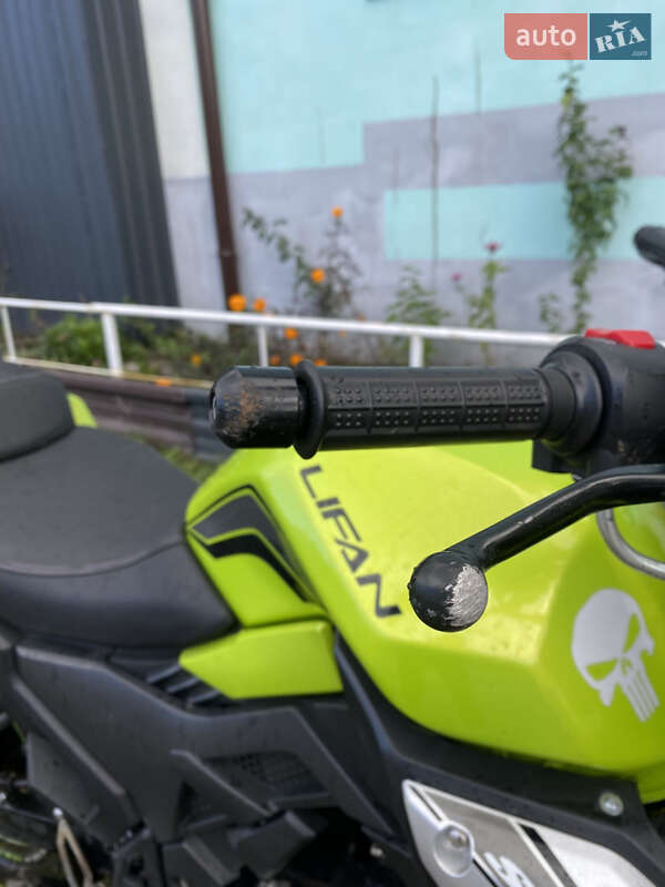 Мотоцикл Без обтекателей (Naked bike) Lifan SR 220 2023 в Киеве фото 8 Мотоцикл Без обтекателей (Naked bike) Lifan SR 220 2023 в Киеве