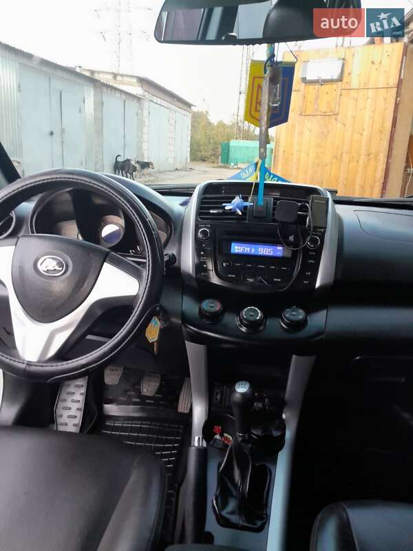 Внедорожник / Кроссовер Lifan X60 2014 в Киеве фото 4 Внедорожник / Кроссовер Lifan X60 2014 в Киеве